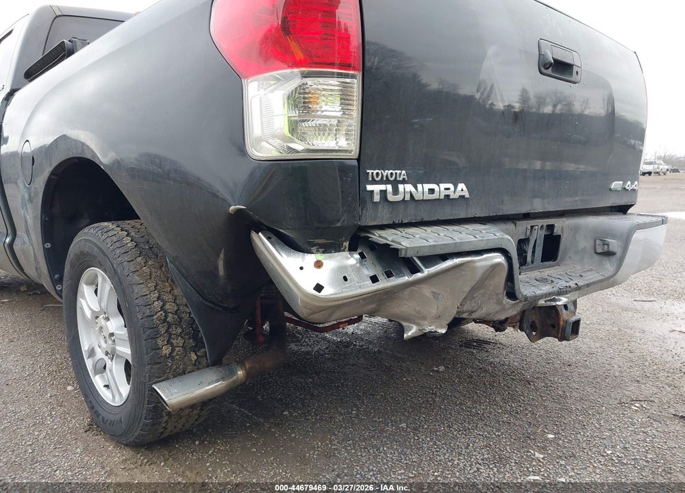 2012 TOYOTA TUNDRA GRADE 5.7L V8 VIN: 5TFUW5F19CX252838
