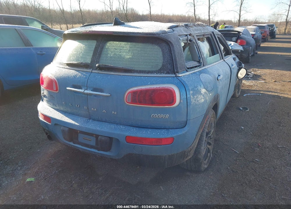 2017 MINI CLUBMAN COOPER VIN: WMWLU1C50H2F26840
