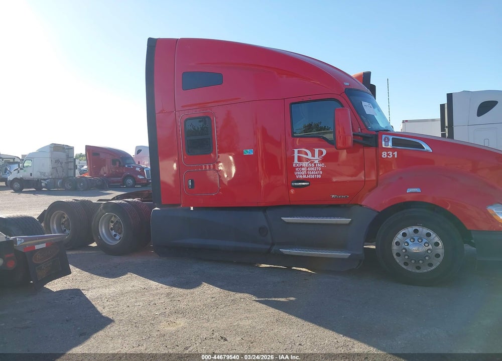 2021 KENWORTH T680 VIN: 1XKYD49X9MJ458199