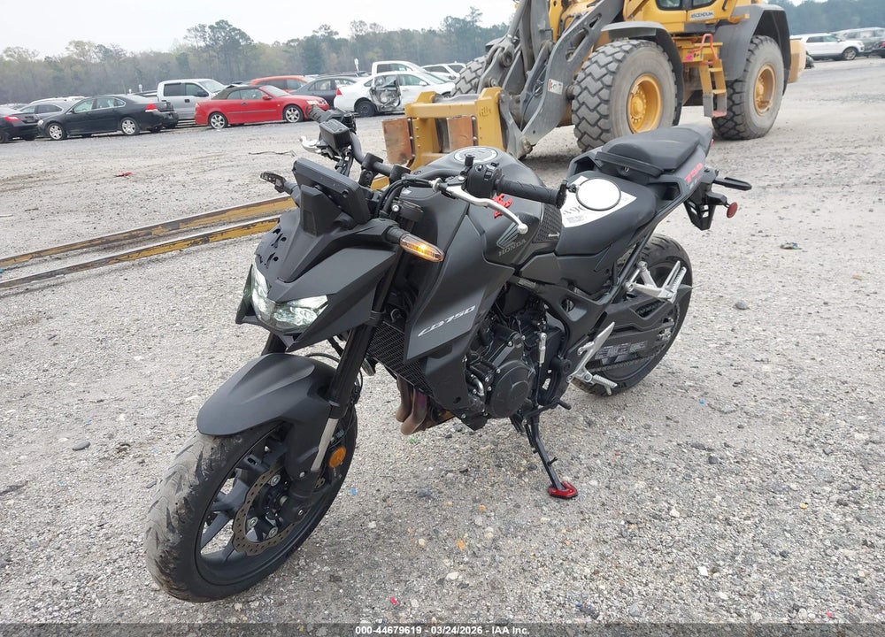 2025 HONDA CB750 A VIN: JH2RH2401SK001985
