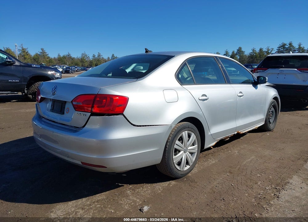 2011 VOLKSWAGEN JETTA 2.5L SE VIN: 3VWDZ7AJ3BM320661