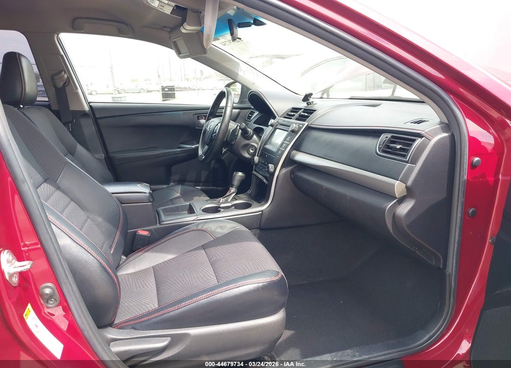 2016 TOYOTA CAMRY SE VIN: 4T1BF1FK9GU582913