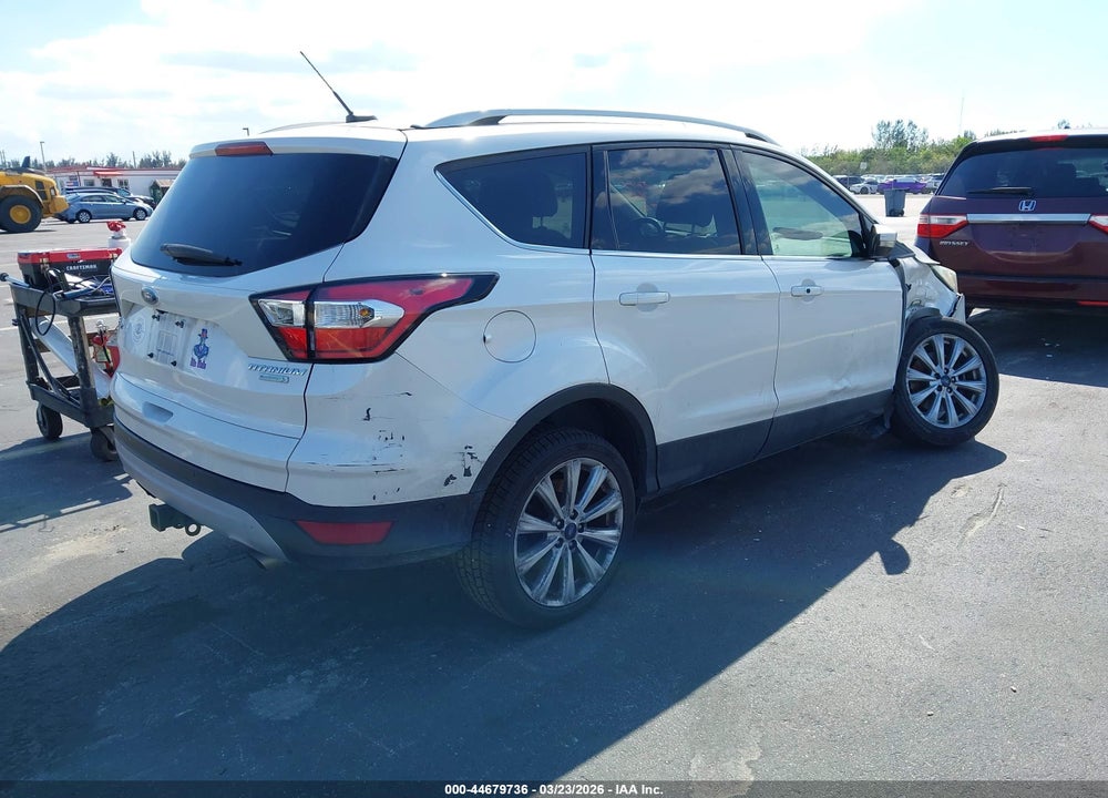 2017 FORD ESCAPE TITANIUM VIN: 1FMCU0J92HUC93057