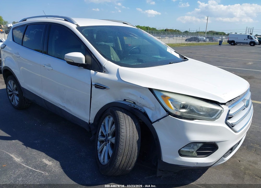 2017 FORD ESCAPE TITANIUM VIN: 1FMCU0J92HUC93057