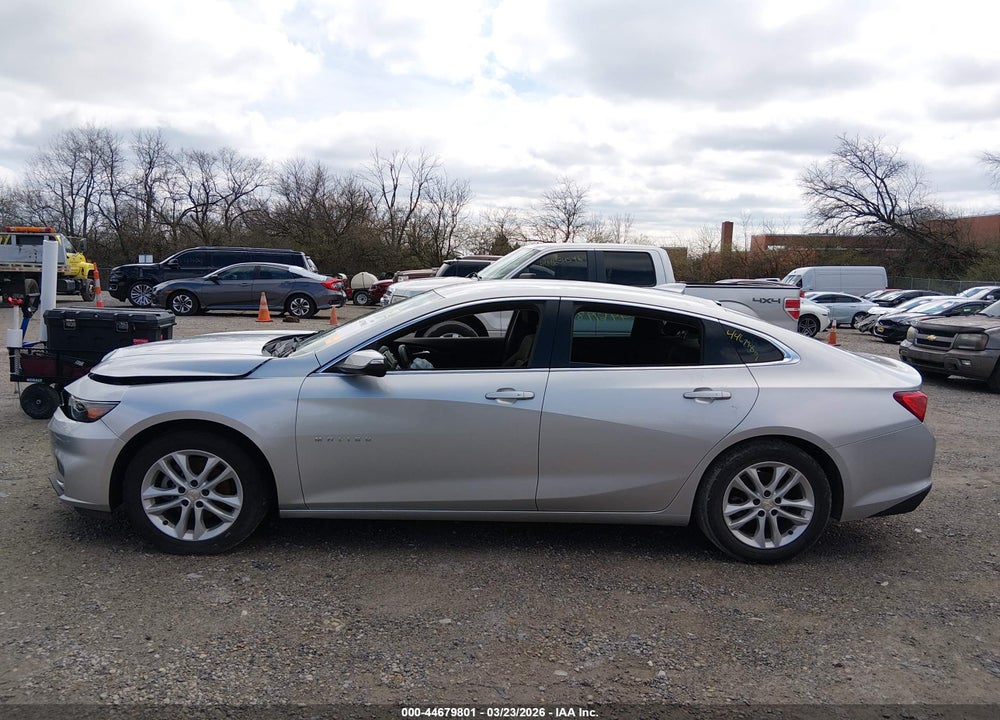 2018 CHEVROLET MALIBU LT VIN: 1G1ZD5ST1JF157138