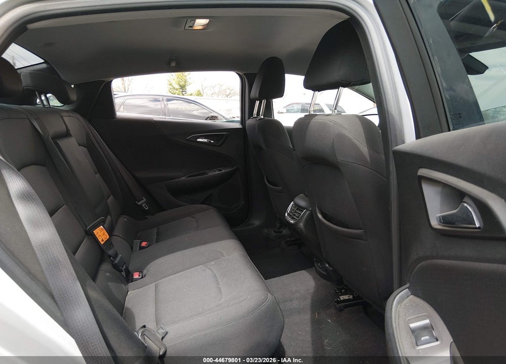 2018 CHEVROLET MALIBU LT VIN: 1G1ZD5ST1JF157138