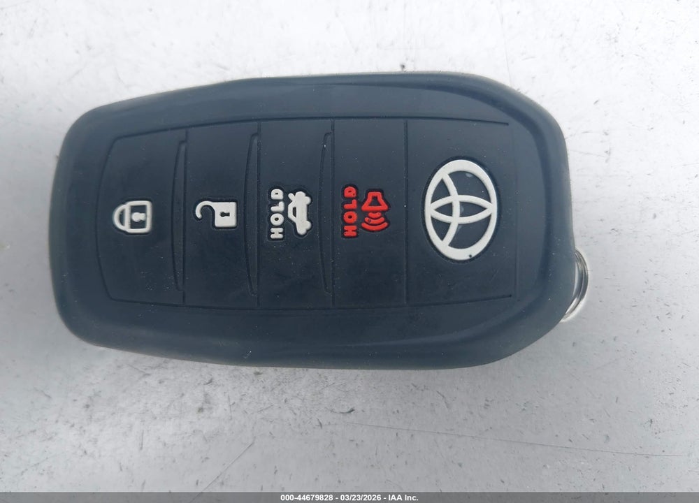 2025 TOYOTA CAMRY SE VIN: 4T1DAACK9SU115897