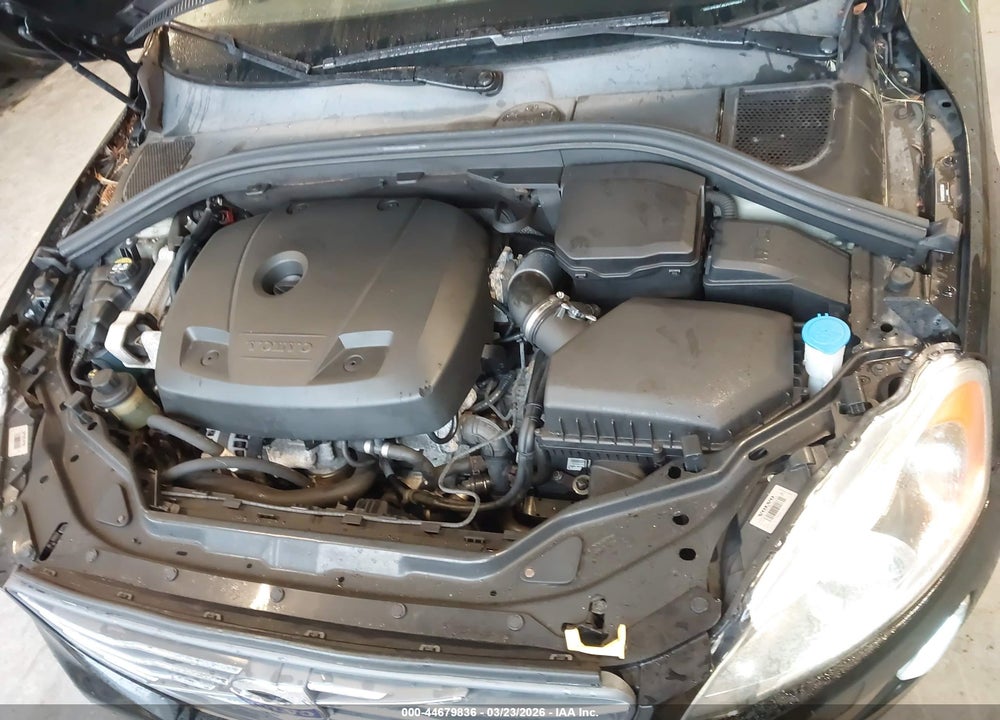 2017 VOLVO XC60 T5 INSCRIPTION VIN: YV440MRU8H2087884