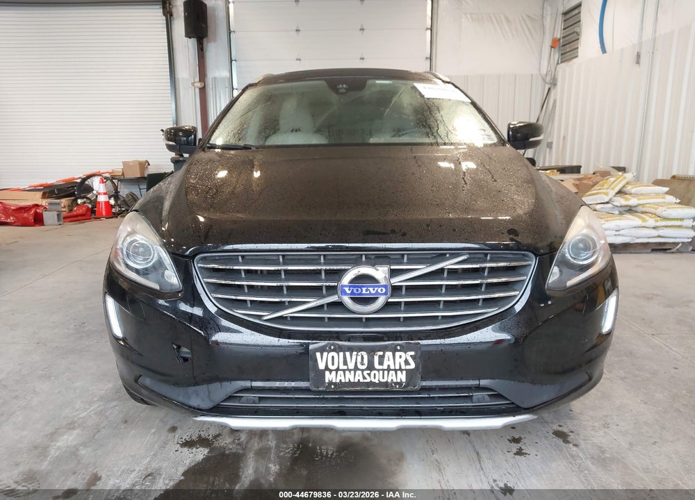 2017 VOLVO XC60 T5 INSCRIPTION VIN: YV440MRU8H2087884