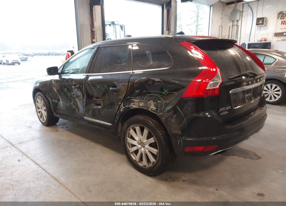 2017 VOLVO XC60 T5 INSCRIPTION VIN: YV440MRU8H2087884
