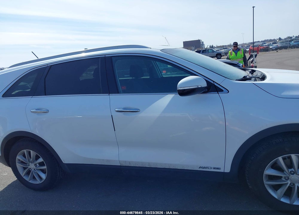 2017 KIA SORENTO 3.3L LX VIN: 5XYPGDA57HG333846
