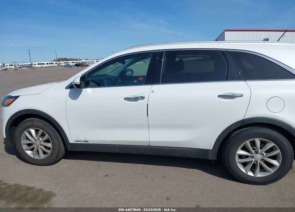 2017 KIA SORENTO 3.3L LX VIN: 5XYPGDA57HG333846