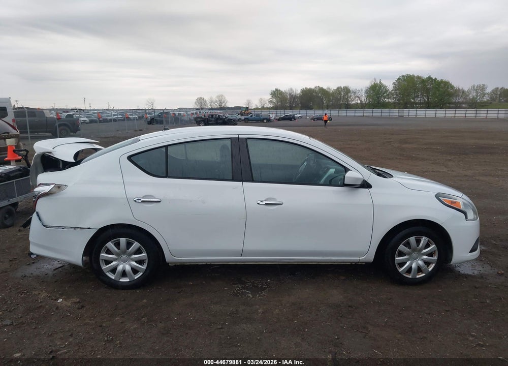 2015 NISSAN VERSA 1.6 SV VIN: 3N1CN7AP2FL854019