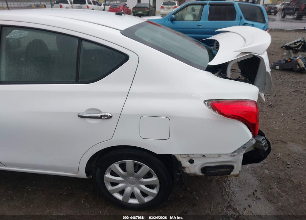 2015 NISSAN VERSA 1.6 SV VIN: 3N1CN7AP2FL854019