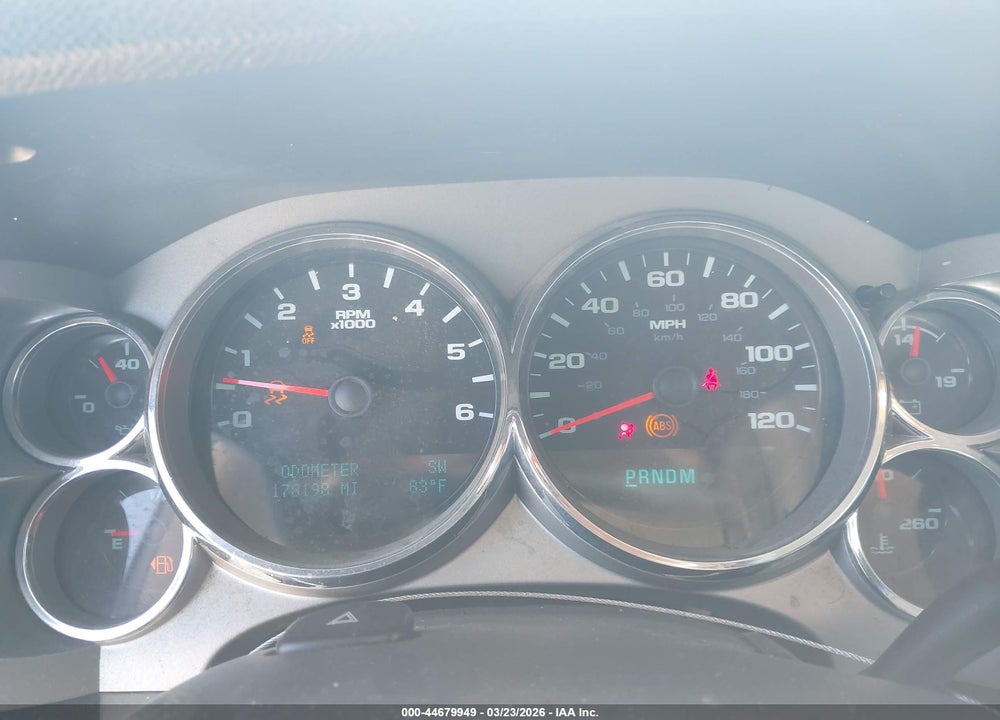 2013 CHEVROLET SILVERADO 1500 LT VIN: 3GCPCSE08DG339620