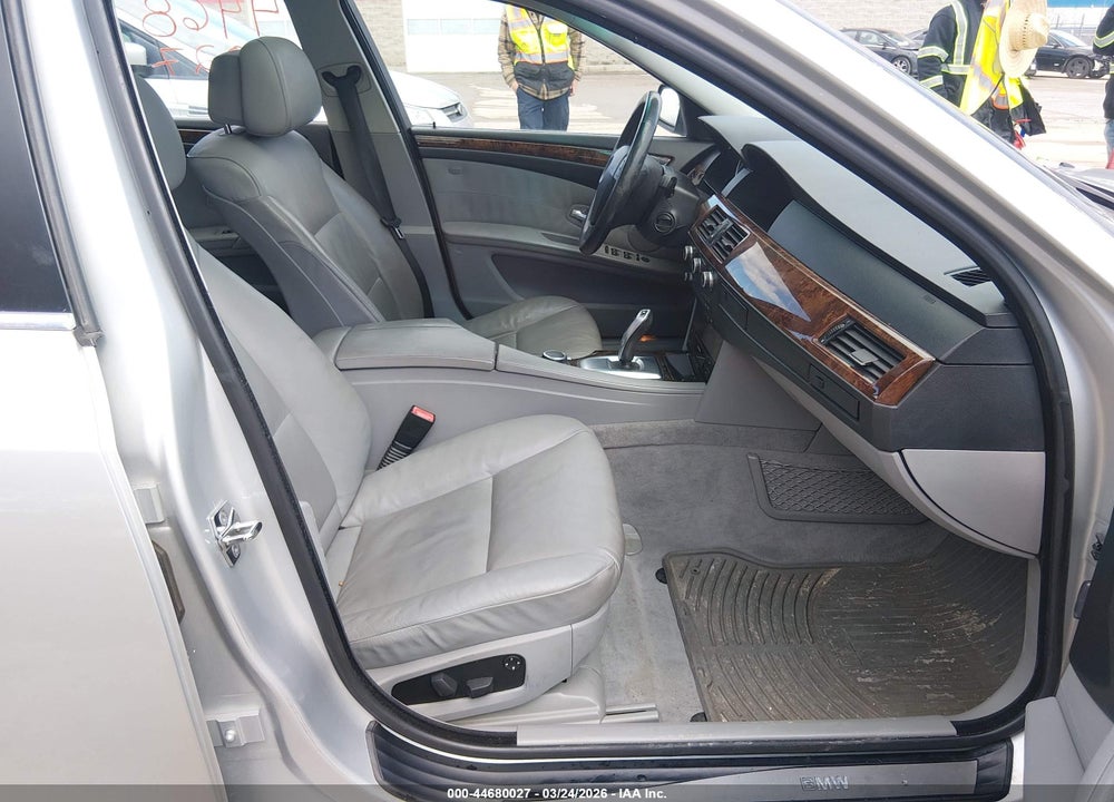 2008 BMW 528XI VIN: WBANV13538CZ53197