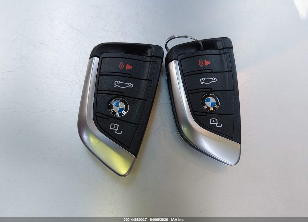 2025 BMW 330I VIN: 3MW69CW08S8F83707