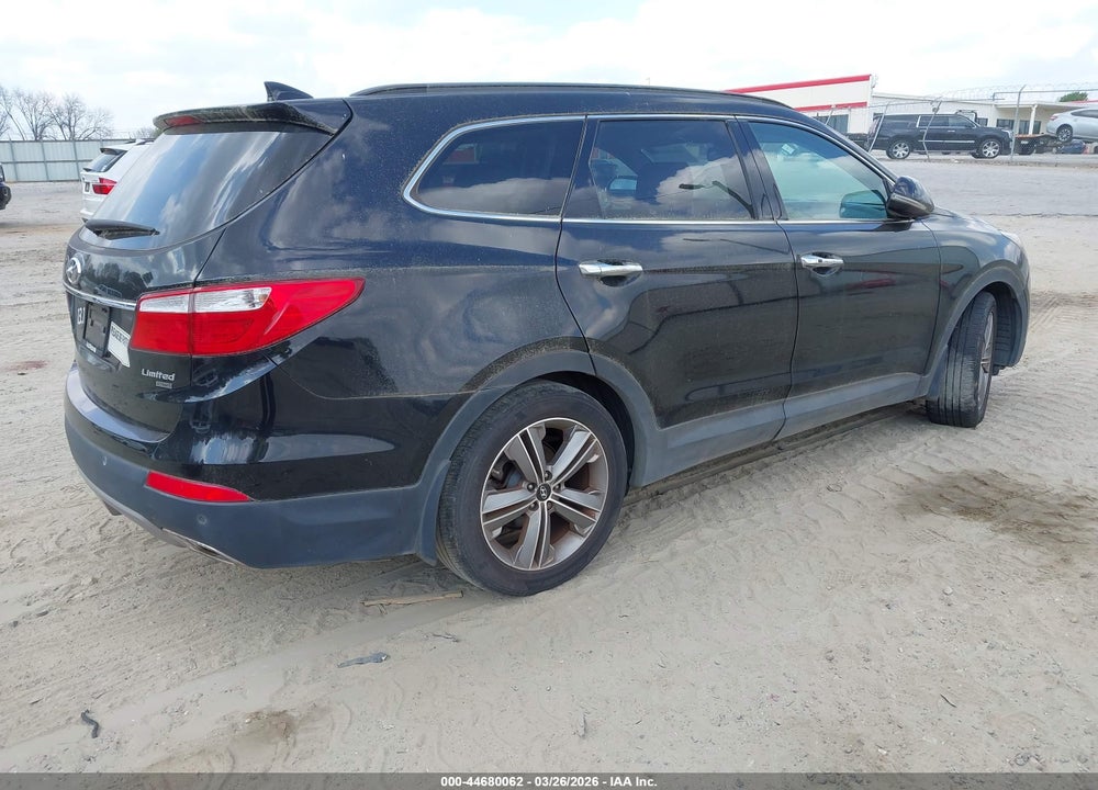 2014 HYUNDAI SANTA FE LIMITED VIN: KM8SR4HF8EU083171