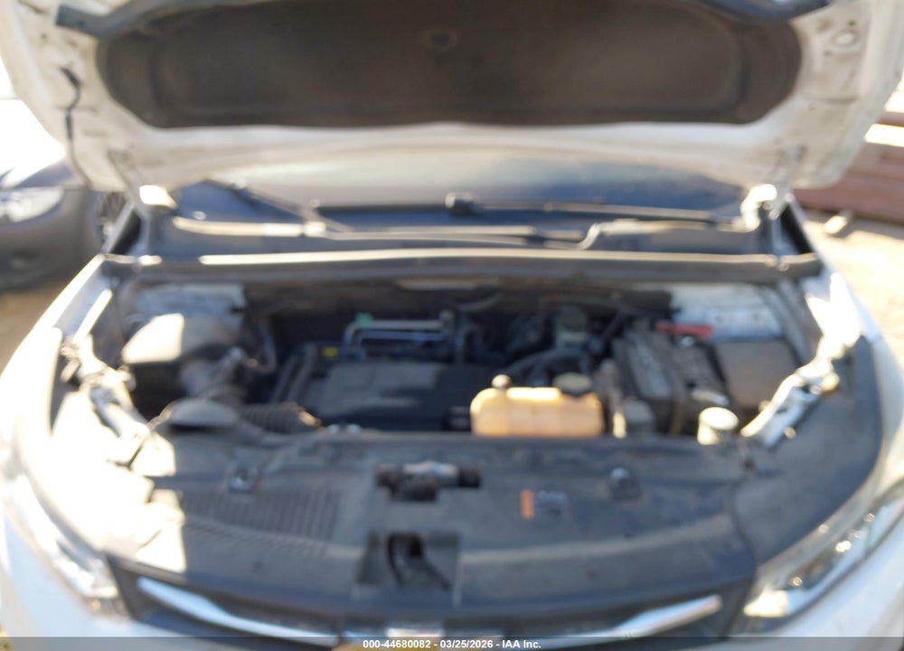 2019 CHEVROLET TRAX LS VIN: 3GNCJKSB2KL358640