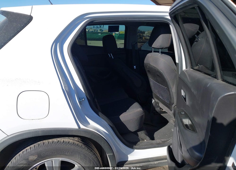 2019 CHEVROLET TRAX LS VIN: 3GNCJKSB2KL358640