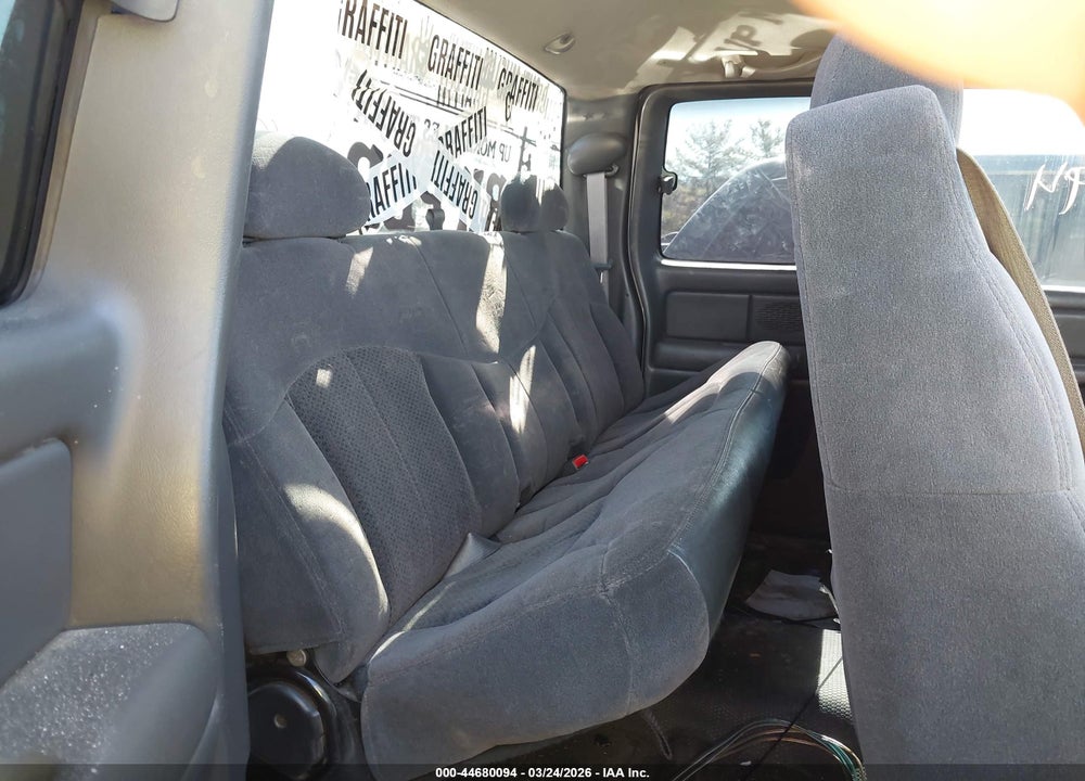 2003 CHEVROLET SILVERADO 2500HD VIN: 1GCHK29U13E292568