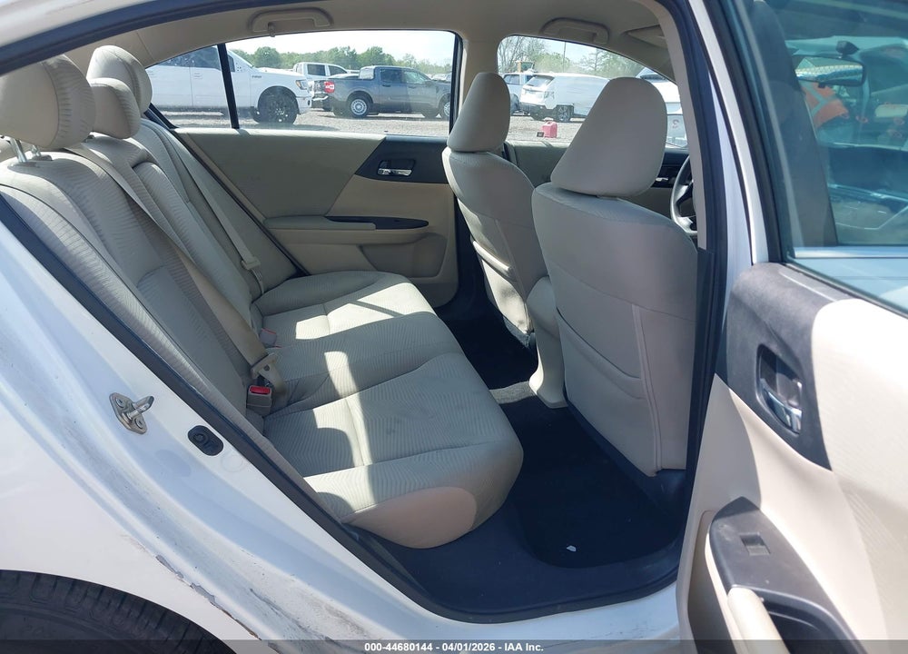 2017 HONDA ACCORD LX VIN: 1HGCR2F32HA163319