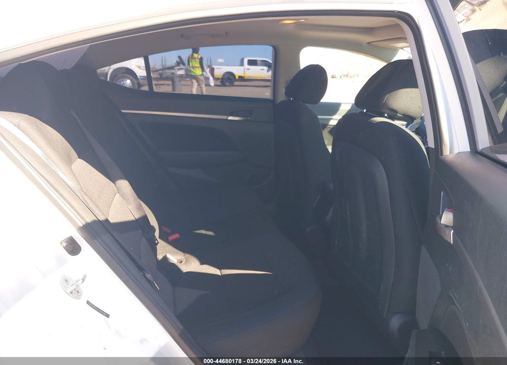 2019 HYUNDAI ELANTRA VALUE EDITION VIN: 5NPD84LFXKH421599