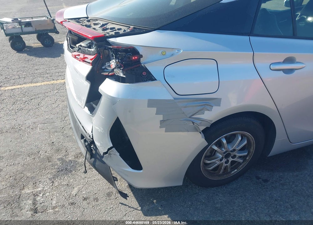 2018 TOYOTA PRIUS PRIME PREMIUM VIN: JTDKARFP6J3095064