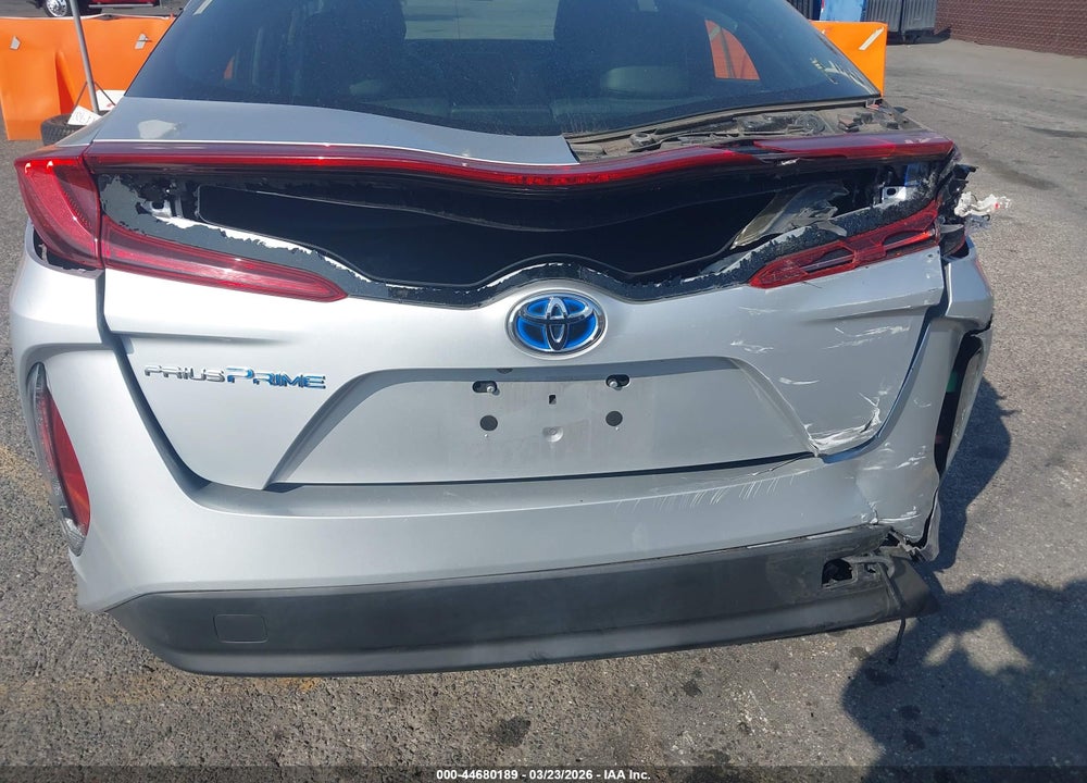 2018 TOYOTA PRIUS PRIME PREMIUM VIN: JTDKARFP6J3095064