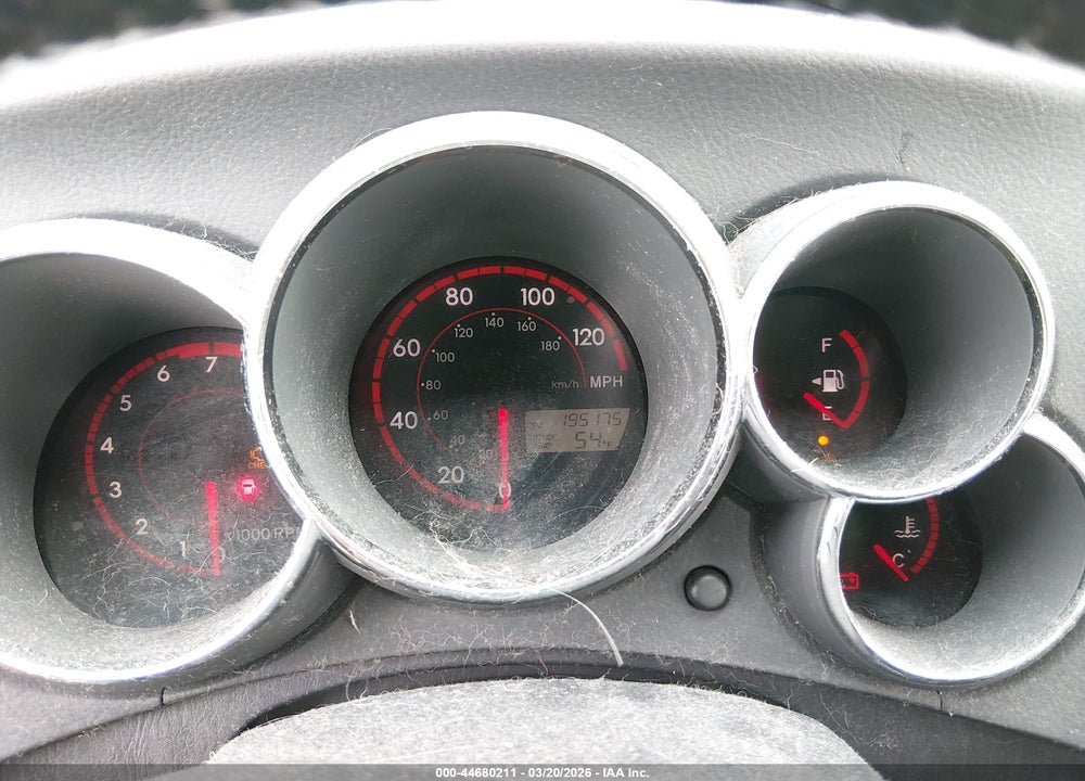 2004 TOYOTA MATRIX XR VIN: 2T1LR32EX4C286836