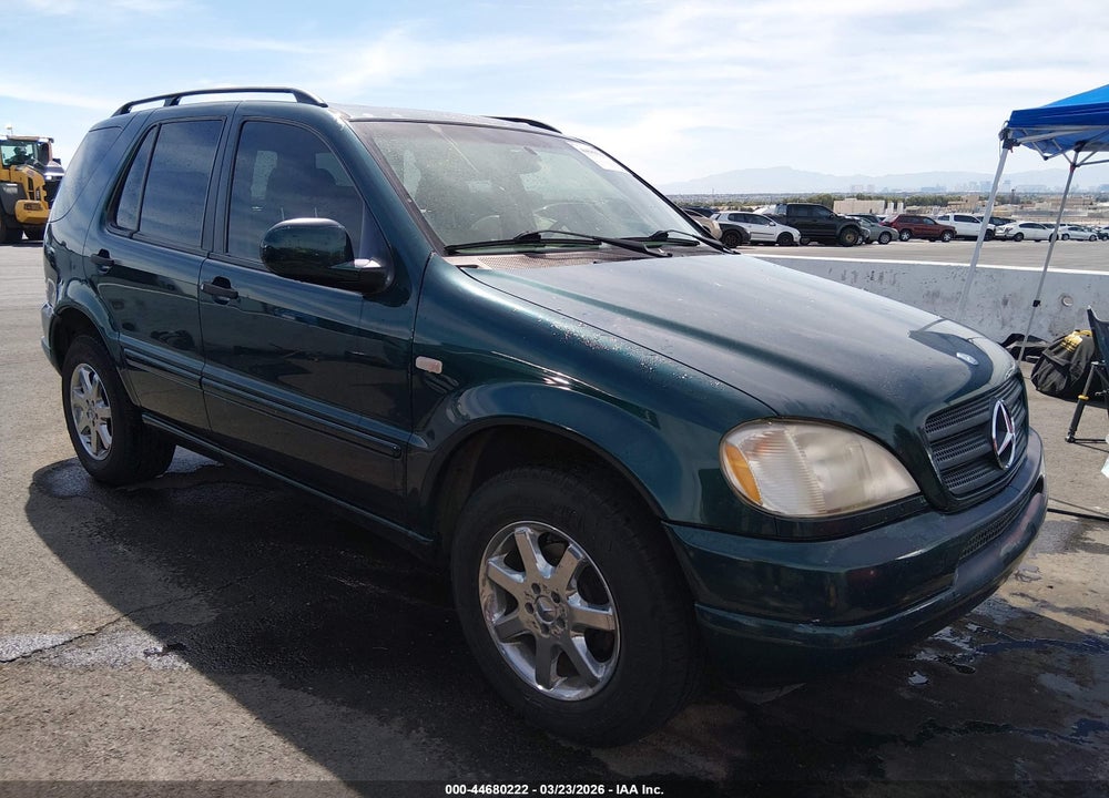 1999 MERCEDES-BENZ ML 430 VIN: 4JGAB72E7XA113816