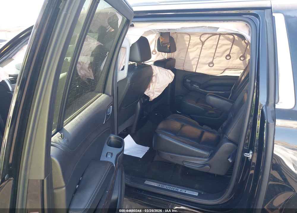 2016 CHEVROLET SUBURBAN LT VIN: 1GNSCHKC3GR174468