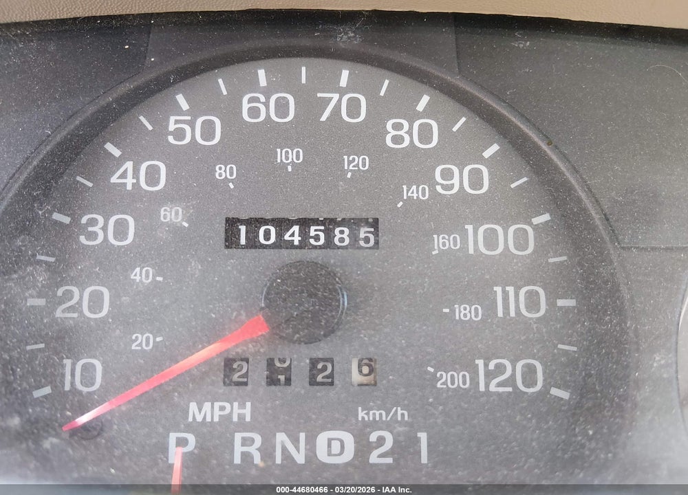 2004 MERCURY GRAND MARQUIS GS VIN: 2MEFM74W94X698653