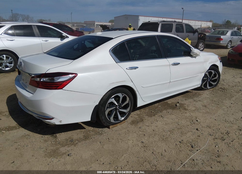 2017 HONDA ACCORD EX-L VIN: 1HGCR2F84HA242129