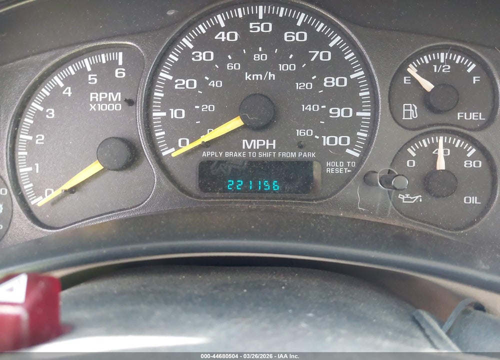 2001 CHEVROLET SUBURBAN 2500 LT VIN: 3GNGK26U21G107568