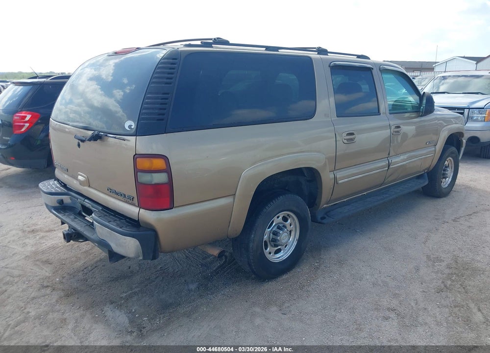 2001 CHEVROLET SUBURBAN 2500 LT VIN: 3GNGK26U21G107568