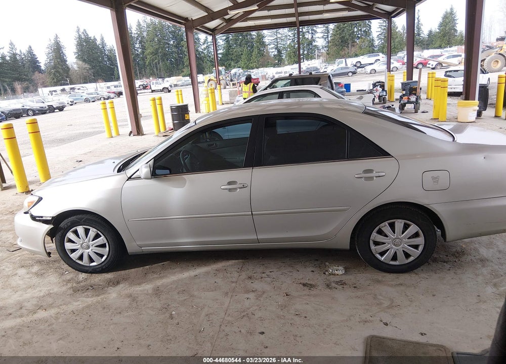 2002 TOYOTA CAMRY LE VIN: JTDBE32K720130774