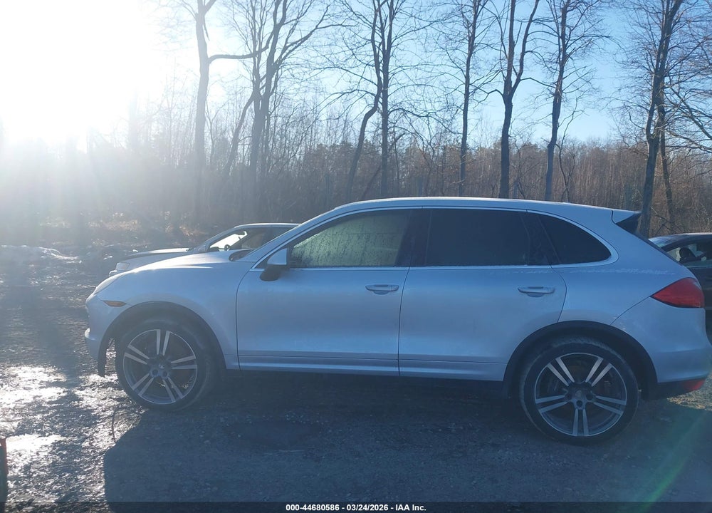 2013 PORSCHE CAYENNE VIN: WP1AA2A21DLA01044