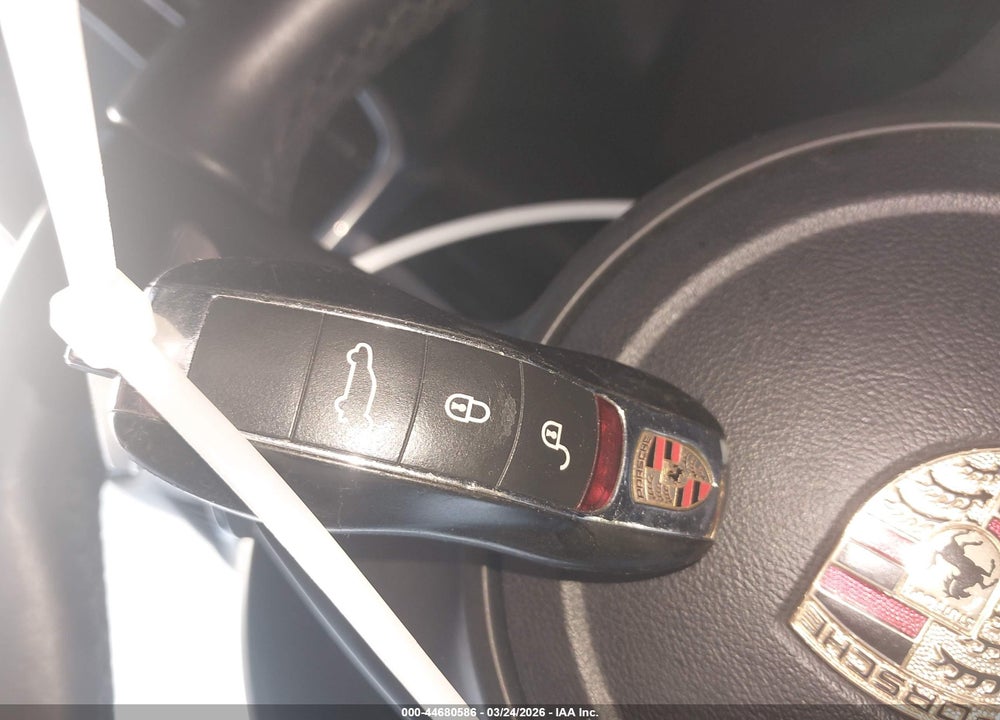 2013 PORSCHE CAYENNE VIN: WP1AA2A21DLA01044