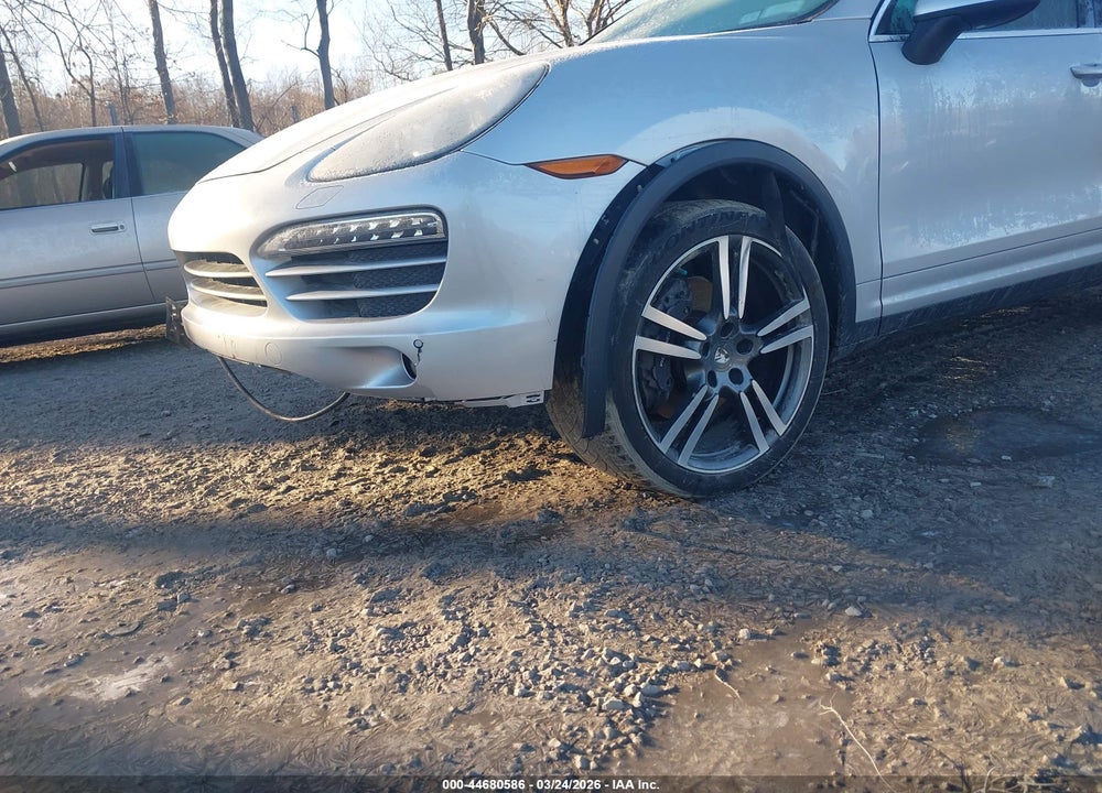 2013 PORSCHE CAYENNE VIN: WP1AA2A21DLA01044