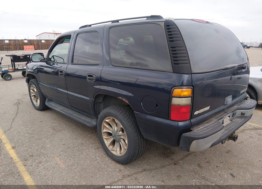 2004 CHEVROLET TAHOE LS VIN: 1GNEK13Z04J279733