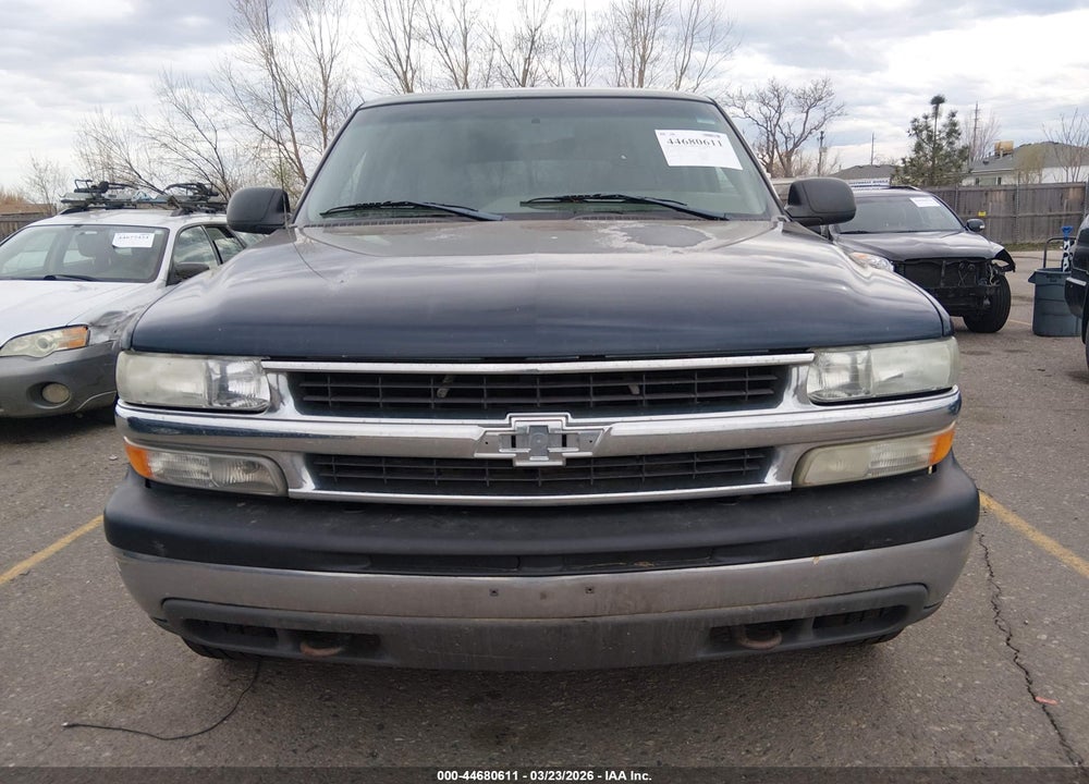 2004 CHEVROLET TAHOE LS VIN: 1GNEK13Z04J279733