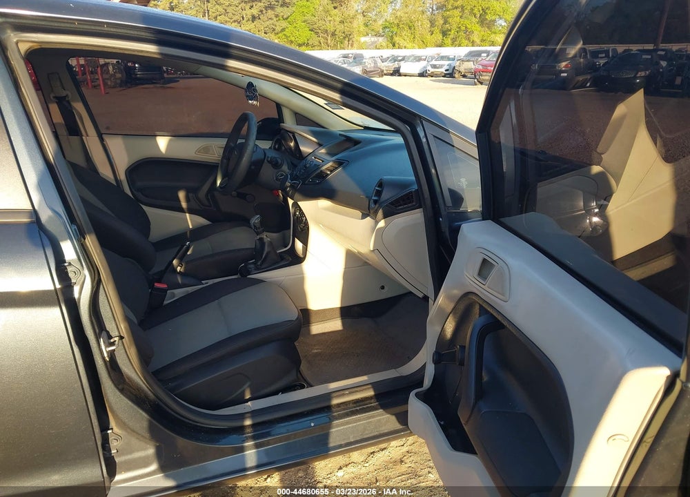 2011 FORD FIESTA S VIN: 3FADP4AJ0BM132757