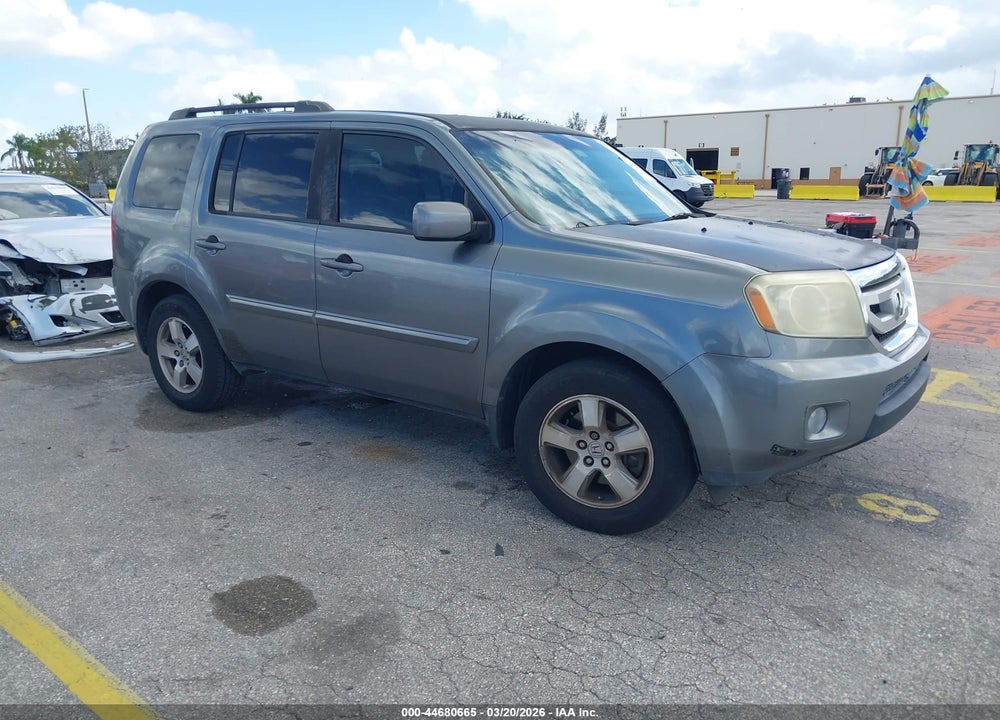 2009 HONDA PILOT EX VIN: 5FNYF38449B019045