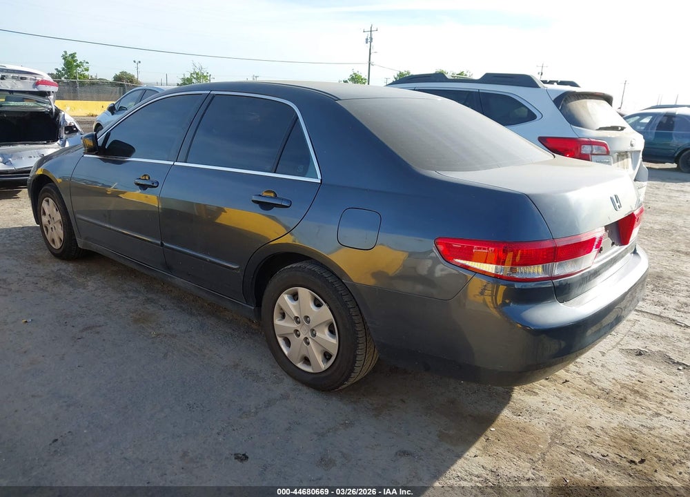 2004 HONDA ACCORD 2.4 LX VIN: 1HGCM563X4A025652