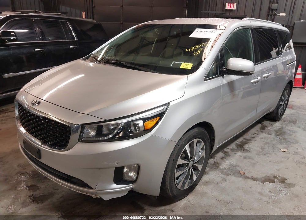 2018 KIA SEDONA SX VIN: KNDMC5C18J6423403