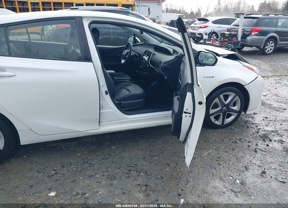 2016 TOYOTA PRIUS FOUR TOURING VIN: JTDKARFU5G3011637