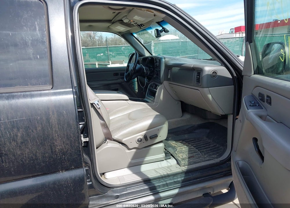2004 CHEVROLET TAHOE Z71 VIN: 1GNEK13Z94R206863