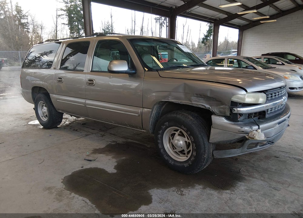 2001 CHEVROLET SUBURBAN 1500 LT VIN: 3GNFK16T81G131886