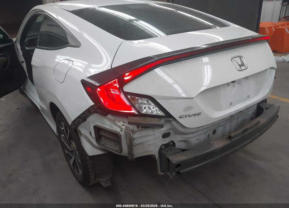 2016 HONDA CIVIC LX VIN: 2HGFC4B5XGH306843
